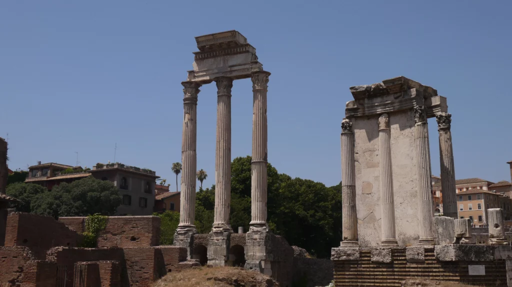 Le temple des Dioscures, appelé aussi temple de Castor et Pollux