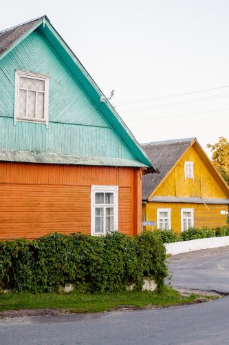 Maisons autour de Dieveniskes